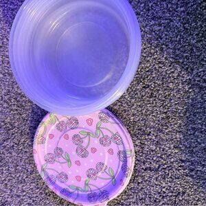 Cherry Design Party Plates 4 container’s 4 lids